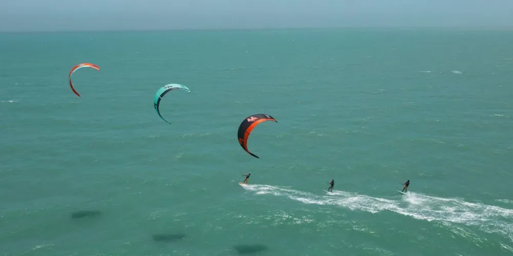 F-One Tubekite BANDIT S B - FLAME / MINT 2023 5 F-One Tubekite BANDIT S B - FLAME / MINT 2023 – Bild 5