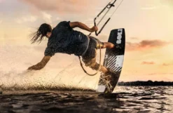 Core Kiteboard Bolt 4 - 2022 -Günstiges Board Neo Geschäft CORE Bolt 4 Action 5 Cody Hammer RGB 72dpi 1600 7 jpg