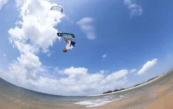 Duotone Tubekite Evo C0:blue 2023 -Günstiges Board Neo Geschäft Evo Duotone Kiteboarding action pictures8 11 jpg