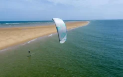 Duotone Tubekite Juice C30:coral/heron 2023 13 Duotone Tubekite Juice C30:coral/heron 2023 -Günstiges Board Neo Geschäft Juice Duotone Kiteboarding Reno Romeu Kenya by TB v1 4 jpg